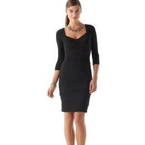 INSTANTLY SLIMMING
3/4-SLEEVE DRESS